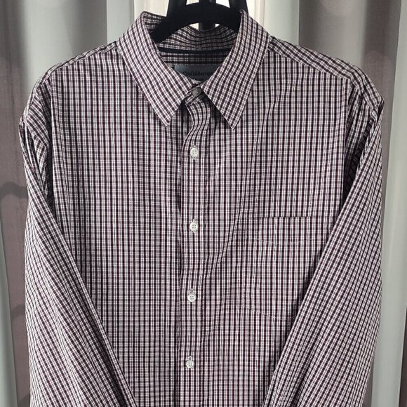 Croft & Barrow Cotton Blend Burgundy & White Checkered Button-Down Shirt. Size L - Picture 2 of 13